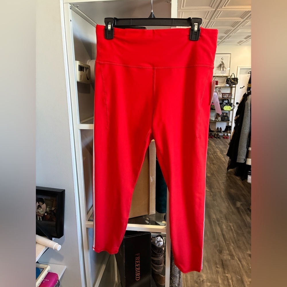 Athleta pacesetter tipped 7/8 tights coral size L NWT